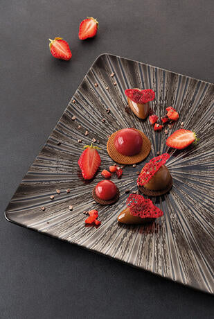 GRAVITY ASSIETTE CARRÉE 26 X 26 CM